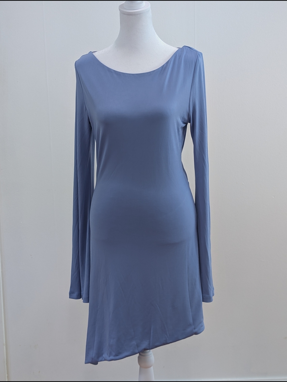 Meshki Women's Long-Sleeve Scoop Neck Dress in Dusty Blue